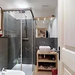 아파트 Demont 3 *
